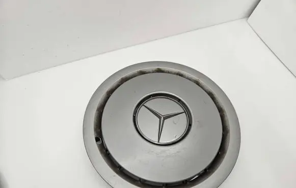 Mercedes-Benz E W124 R15 wheel hub/cap/trim 2014010324 7275000
