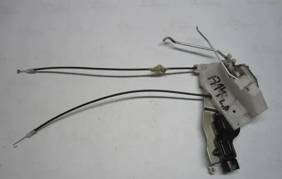 Nissan Pixo Front door lock