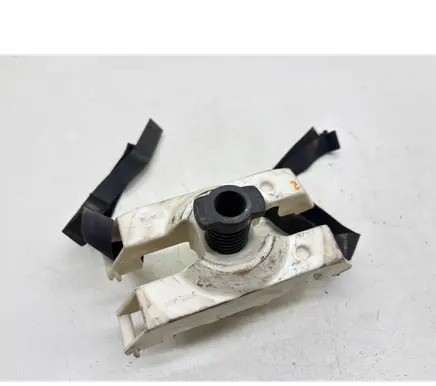 Volvo V70 Spare wheel bolt 8626133