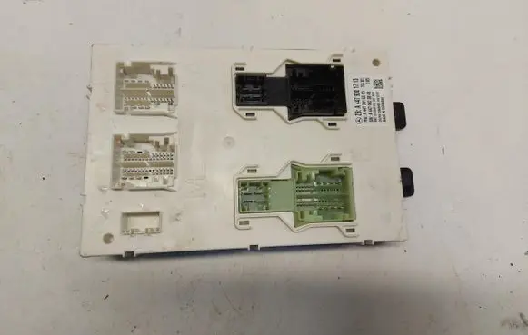 Mercedes-Benz EQV 447 Door central lock control unit/module a4479001713-jlk01