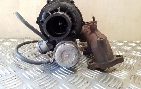 Volkswagen Polo IV 9N3 Turbo 045253019L