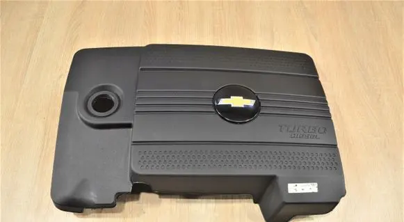 Chevrolet Captiva Engine cover (trim)