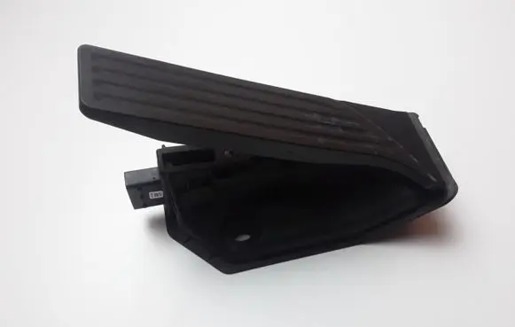 Alfa Romeo Giulia Accelerator throttle pedal 505513360