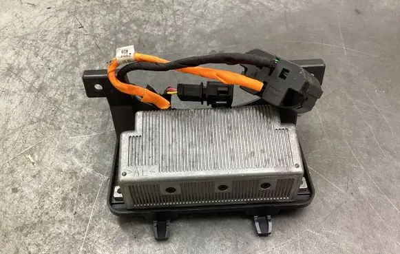 Skoda Superb B8 (3V) Voltage converter inverter 5Q0907155B 3V0907153 3V0907815