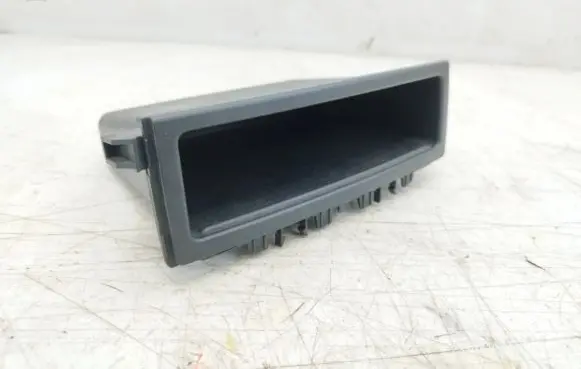 Mitsubishi Colt Dashboard storage box/compartment 8042A032 1405300001