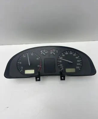 Volkswagen PASSAT B5.5 Speedometer (instrument cluster) 09051940090