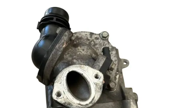 Opel Astra K Water pump 55488479