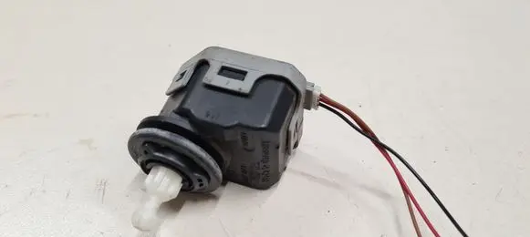 Skoda Fabia Mk1 (6Y) Headlight level adjustment motor 6Y0941295