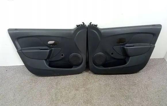 Dacia Sandero II Front door card panel trim