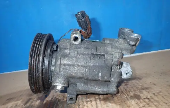 Nissan Note (E12) Air conditioning (A/C) compressor (pump) 92600AX80A