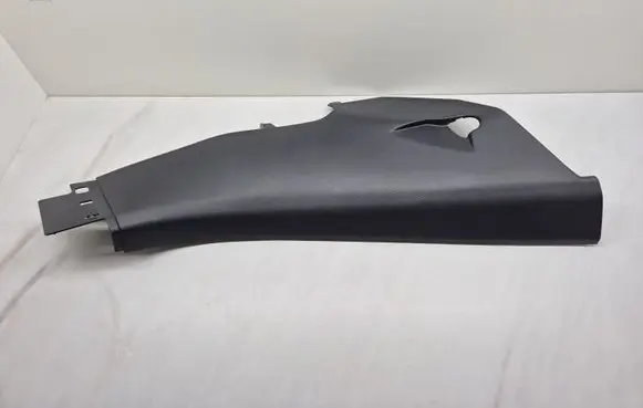 Porsche Cayenne (92A) (C) pillar trim 7P0867766D