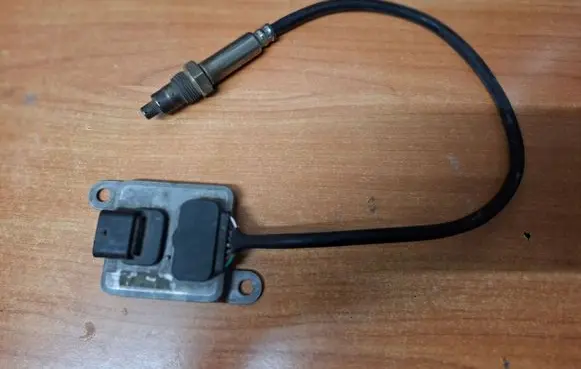 Mercedes-Benz C W205 Lambda probe sensor A0009057000