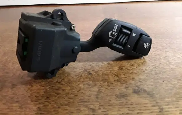 BMW 5 E60 E61 Wiper control stalk 6924107A 01206110