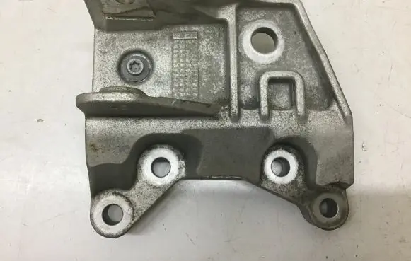 Jaguar E-Pace Engine mounting bracket GJ326P096AF