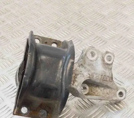 Peugeot 3008 I Engine mount bracket 9681855180