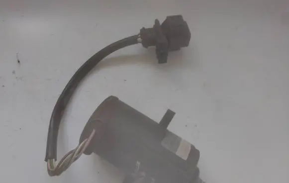 Volkswagen PASSAT B5 Accelerator throttle pedal 0205001032