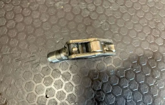 Peugeot 407 Camshaft 05066780AA
