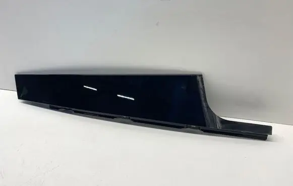 Volvo XC90 Front door glass trim molding 31349808