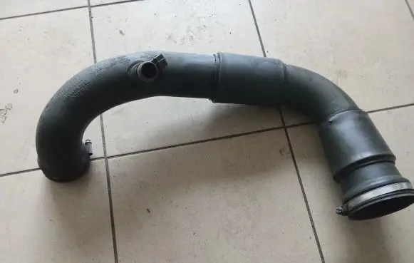 Volkswagen Crafter Intercooler hose/pipe 2E0129615B 2E0129615C
