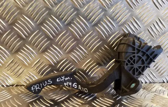 Toyota Prius (XW20) Accelerator throttle pedal 7812047050 1988003200 10H161969B4