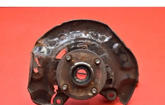 Toyota Yaris Front wheel hub spindle knuckle 