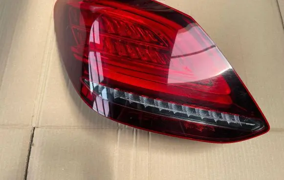 Mercedes-Benz C W205 Rear/tail lights 2059064503