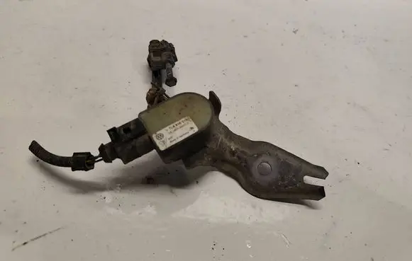 Volkswagen Touareg I Headlight/headlamp level sensor 7L6616213 15160100612