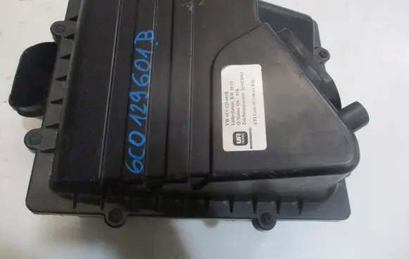 Volkswagen Polo Air filter box 6C0129601B