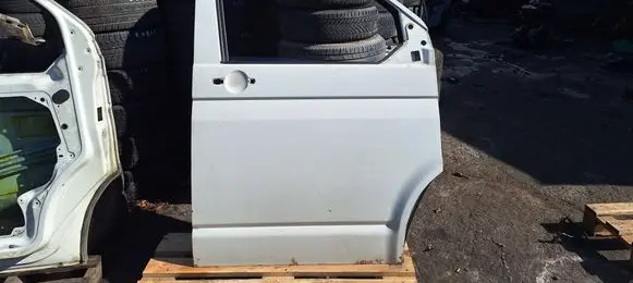 Volkswagen Transporter - Caravelle T5 Front door