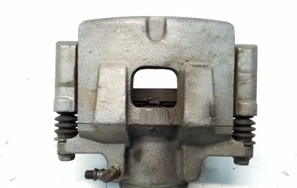 Chrysler 200 Front brake caliper