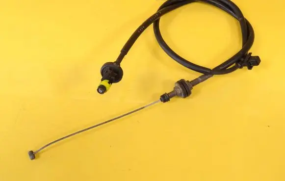 Mazda 323 Throttle cable 