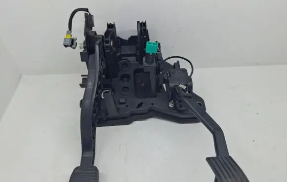 Citroen C5 Pedal assembly 9663998080 009334P 13904AV67