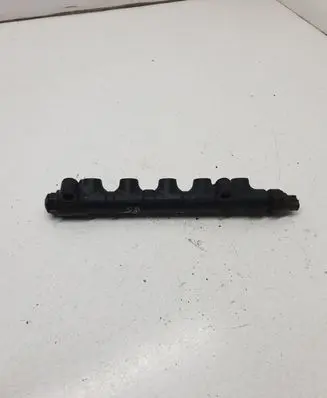 Toyota RAV 4 (XA20) Fuel main line pipe