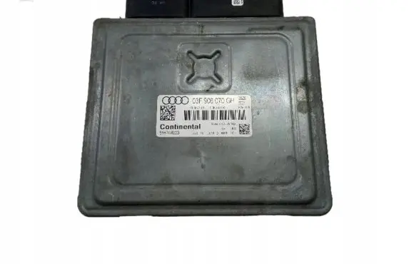 Audi A3 S3 8P Engine control unit/module 03F906070GH
