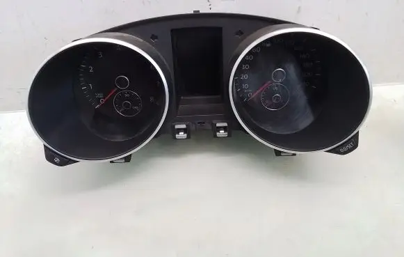 Volkswagen Golf VI Speedometer (instrument cluster) 5K0920860H