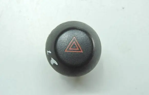 Toyota RAV 4 (XA30) Hazard light switch 15B060