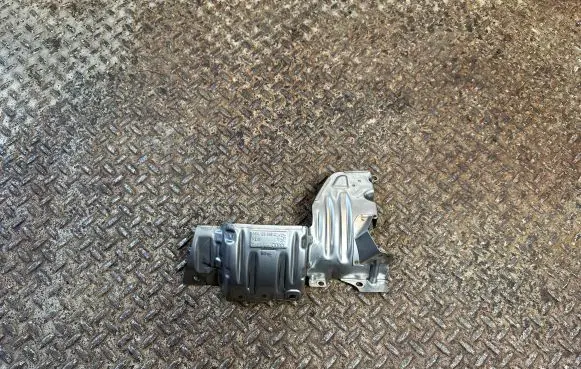 Volkswagen Tiguan Allspace Heat shield in engine bay 06K129596C