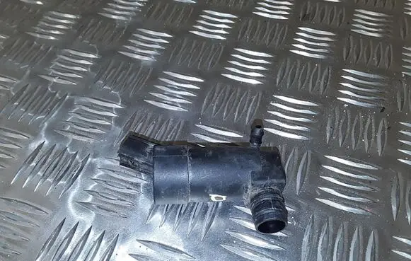 Jaguar XF X250 Windscreen/windshield washer pump