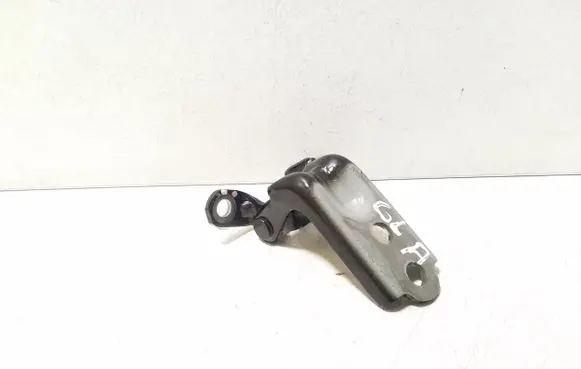 Subaru Impreza VI Rear door lower hinge