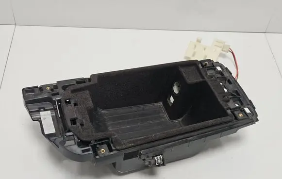BMW M5 F90 Glove box central console 9330670 105879398C 58450713