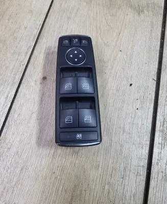 Mercedes-Benz C W204 Electric window control switch 2049055402