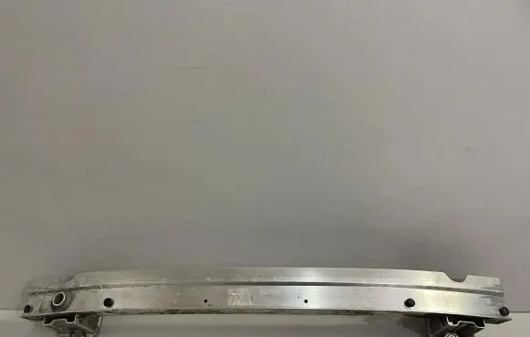 BMW 8 G14 Rear bumper cross member 7373849