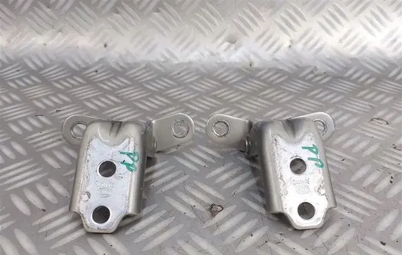 KIA Carens III Front door upper hinge 