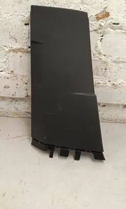(B) pillar trim (bottom)