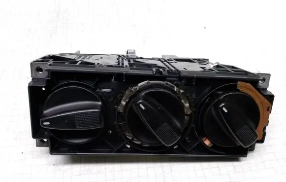 Volkswagen Golf III Climate control unit 1H0819045 1H0820045