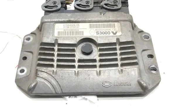 Renault Megane II Engine control unit/module ECU 8200283924