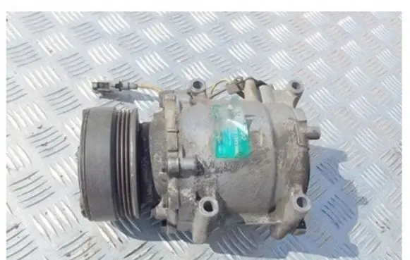 Ford Fiesta Air conditioning (A/C) compressor (pump)