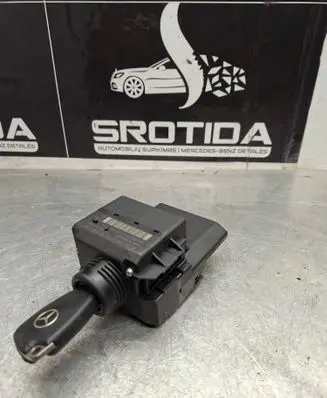 Mercedes-Benz C W203 Ignition lock 2035450508 33002105 33002106