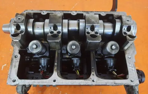Skoda Fabia Mk2 (5J) Engine head 045103373