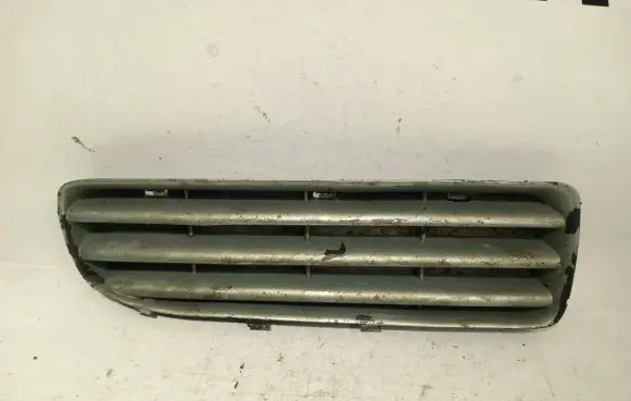 Skoda Octavia Mk1 (1U) Front bumper lower grill 1u0807368